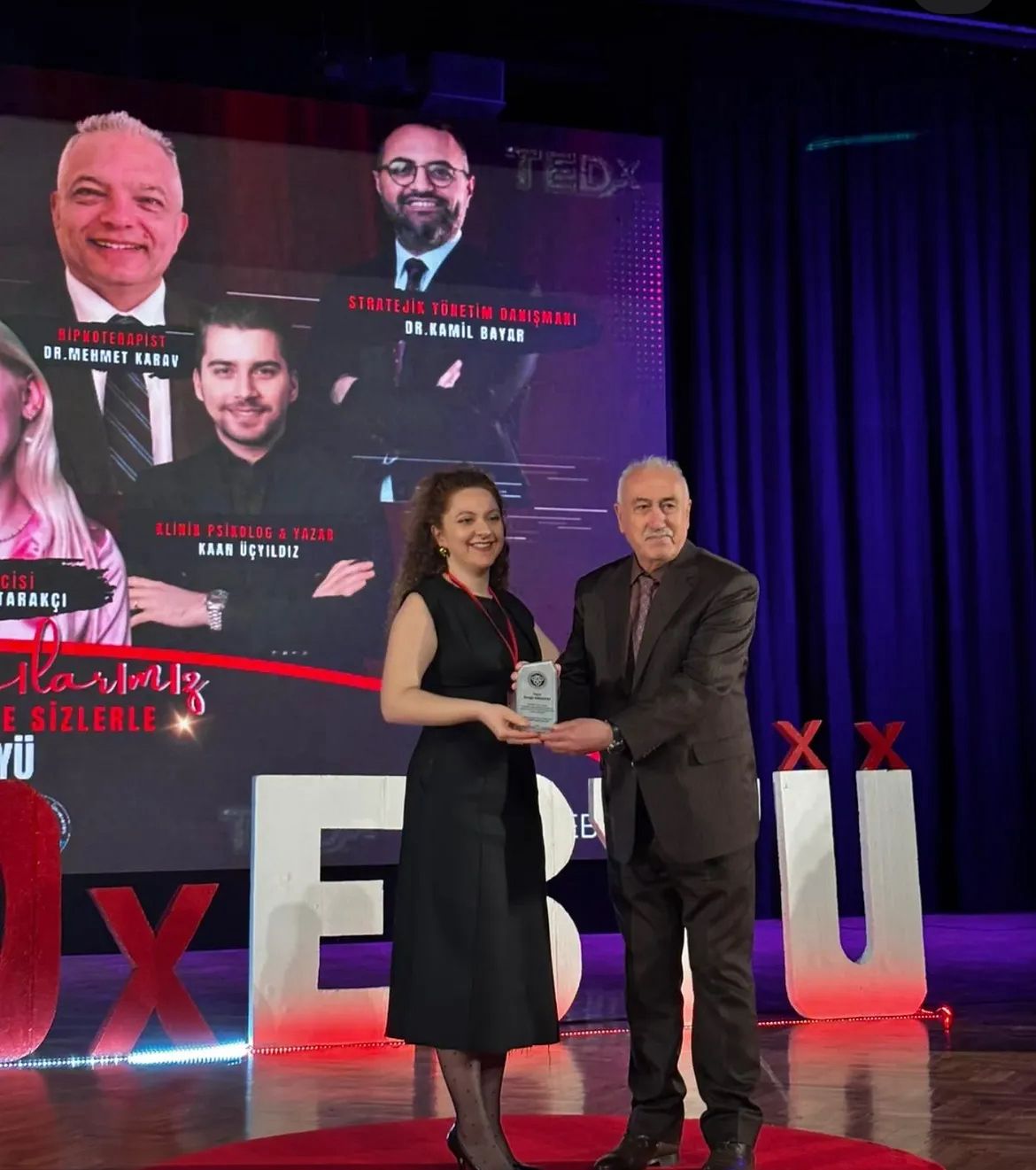 Bengü Karakurt TEDx Sahnesi